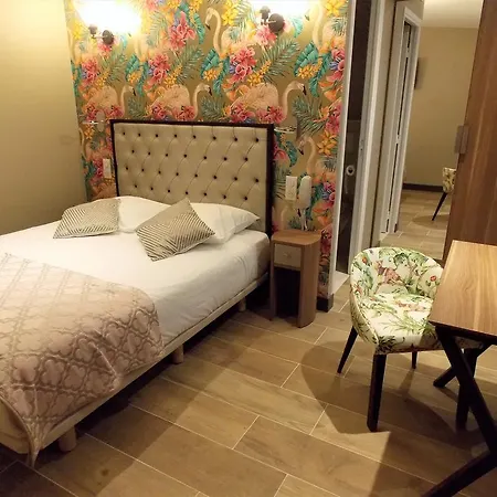 Hotel Excelsior Batignolles Parigi