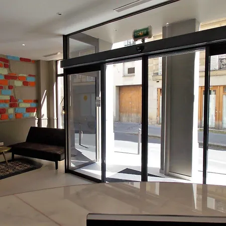 Hotel Excelsior Batignolles Parigi