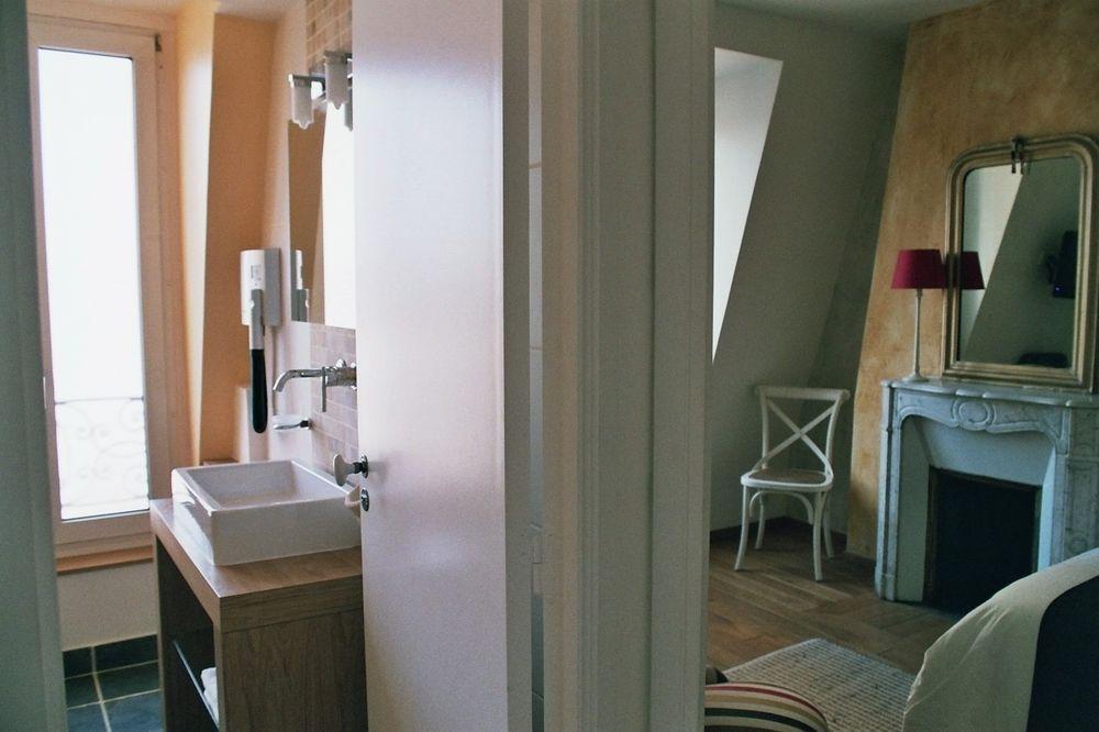 Excelsior Batignolles 3* Parigi