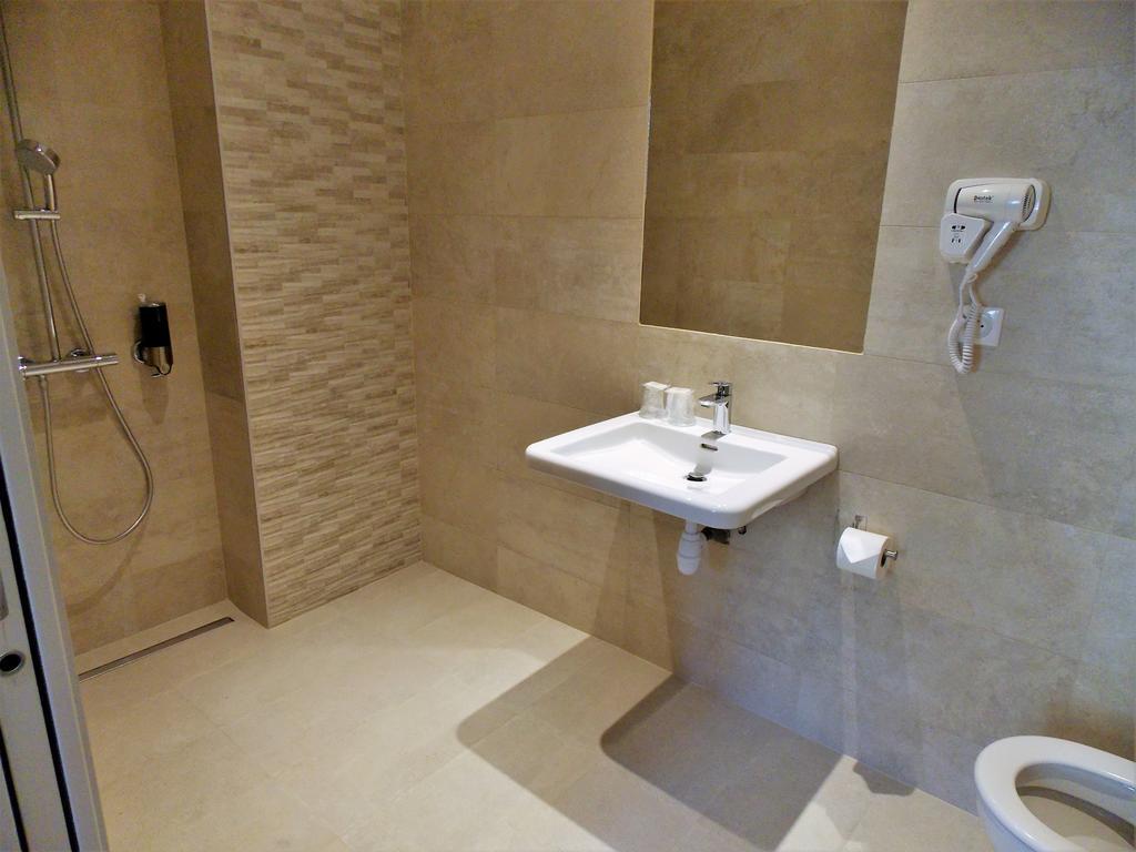 Excelsior Batignolles Parigi