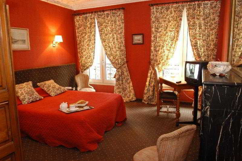 Excelsior Batignolles 3* Parigi