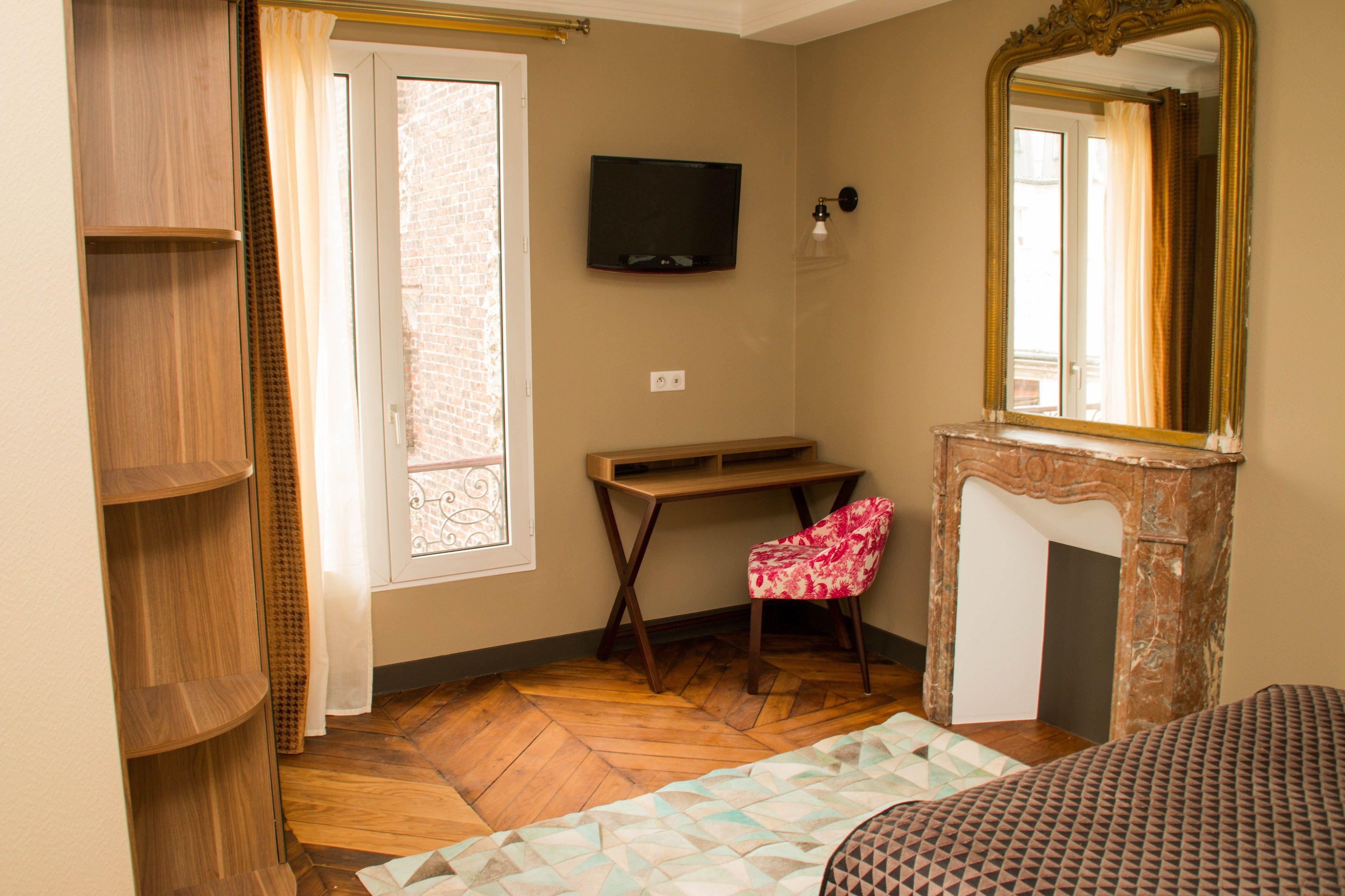 Excelsior Batignolles Paris
