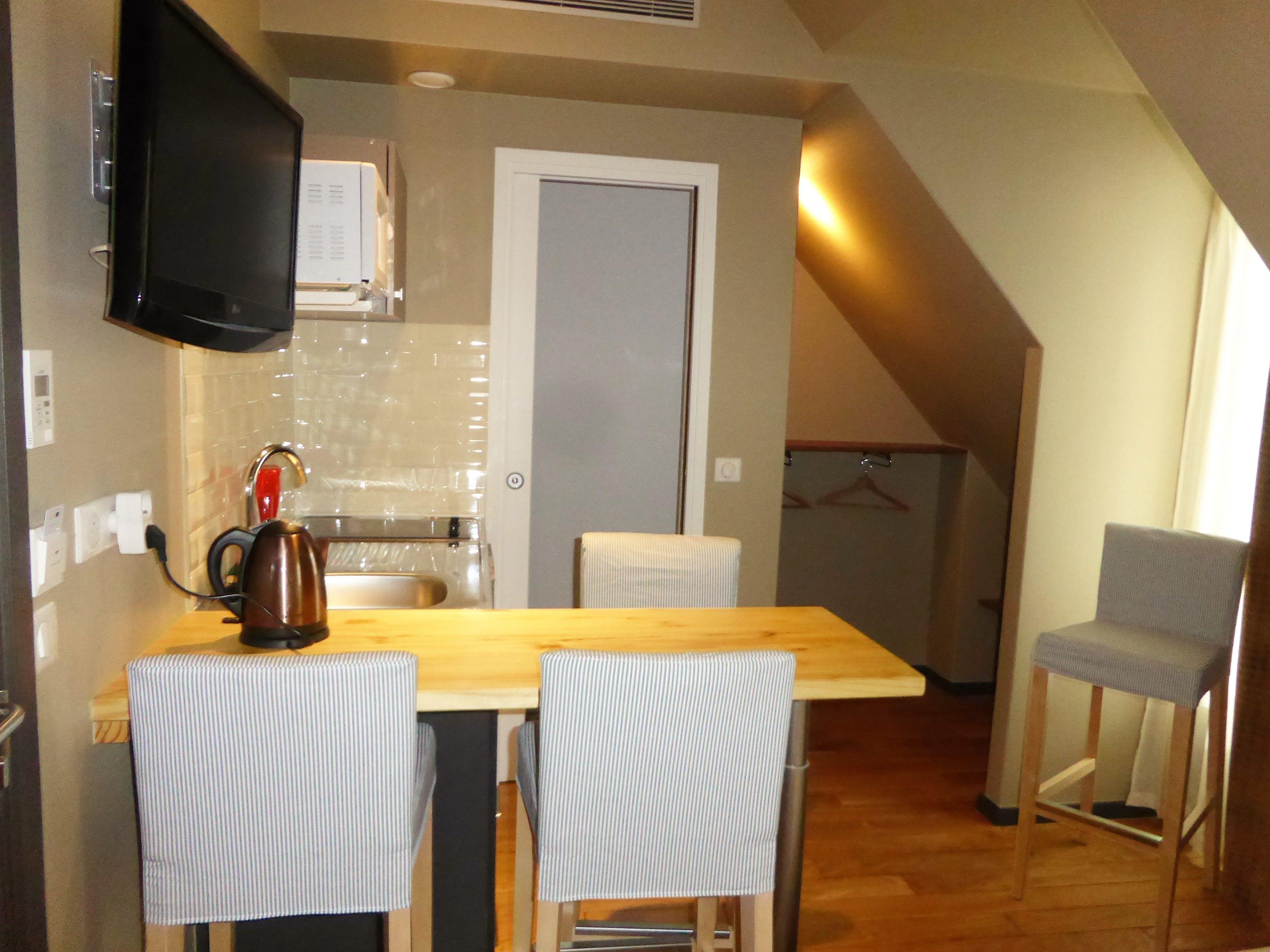 Hotel Excelsior Batignolles 3*