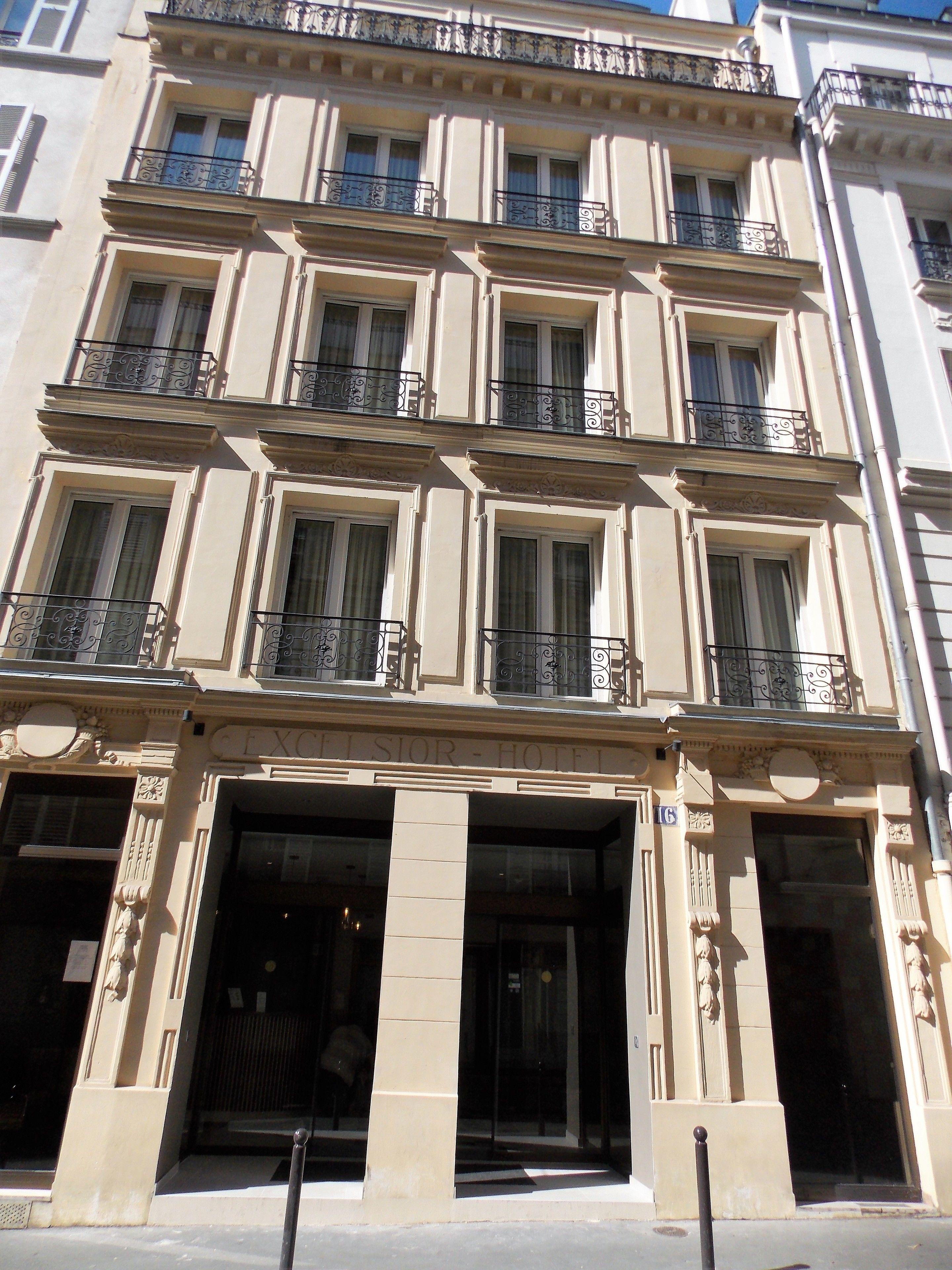 Excelsior Batignolles 3*